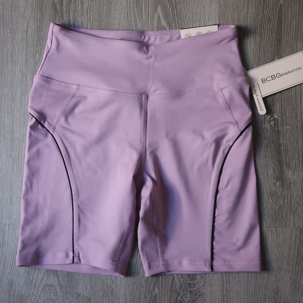 BCBG Generation lavender active shorts size Medium NWT